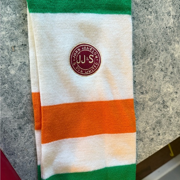 Jameson Whiskey Winter Scarf - Picture 1 of 3